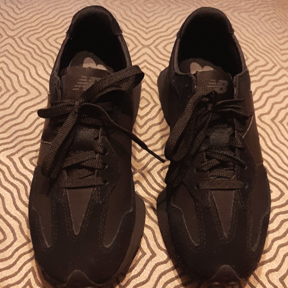 New Balance 327 Black
